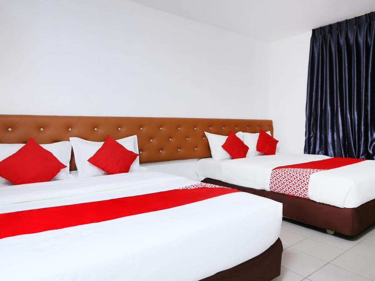 Oyo 89672 Eg Hotel Jj Johor Bahru Ngoại thất bức ảnh