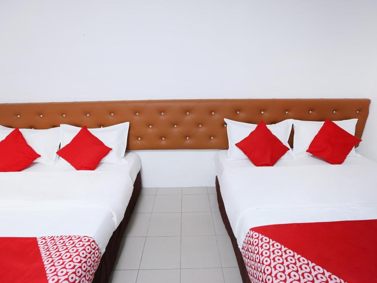 Oyo 89672 Eg Hotel Jj Johor Bahru Ngoại thất bức ảnh