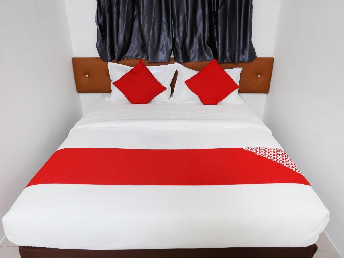 Oyo 89672 Eg Hotel Jj Johor Bahru Ngoại thất bức ảnh