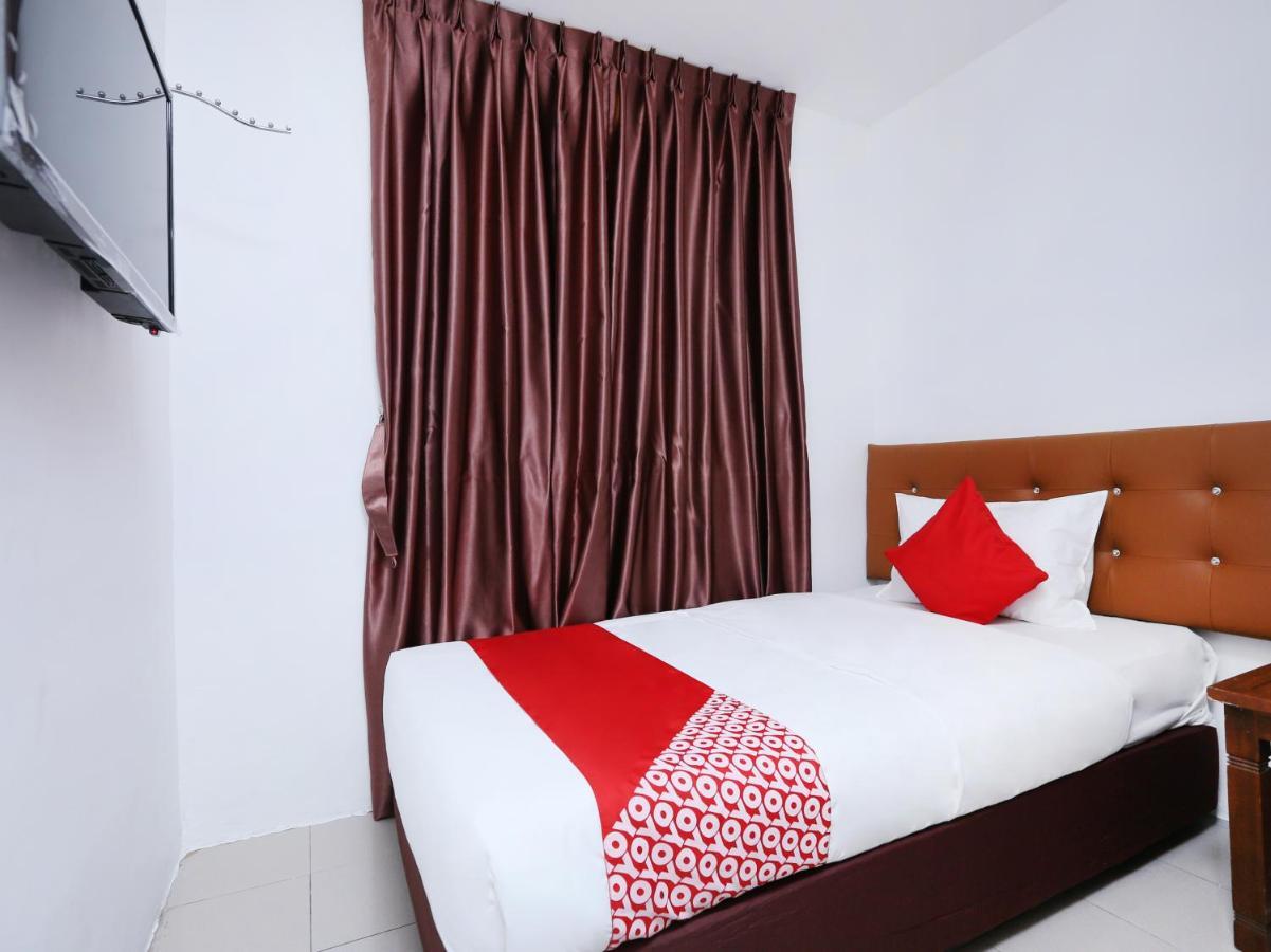 Oyo 89672 Eg Hotel Jj Johor Bahru Ngoại thất bức ảnh