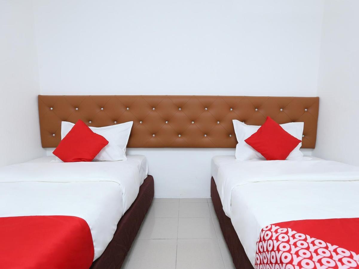 Oyo 89672 Eg Hotel Jj Johor Bahru Ngoại thất bức ảnh