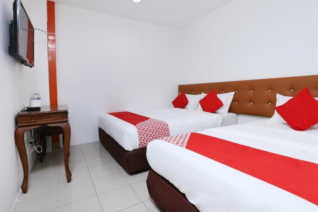 Oyo 89672 Eg Hotel Jj Johor Bahru Ngoại thất bức ảnh
